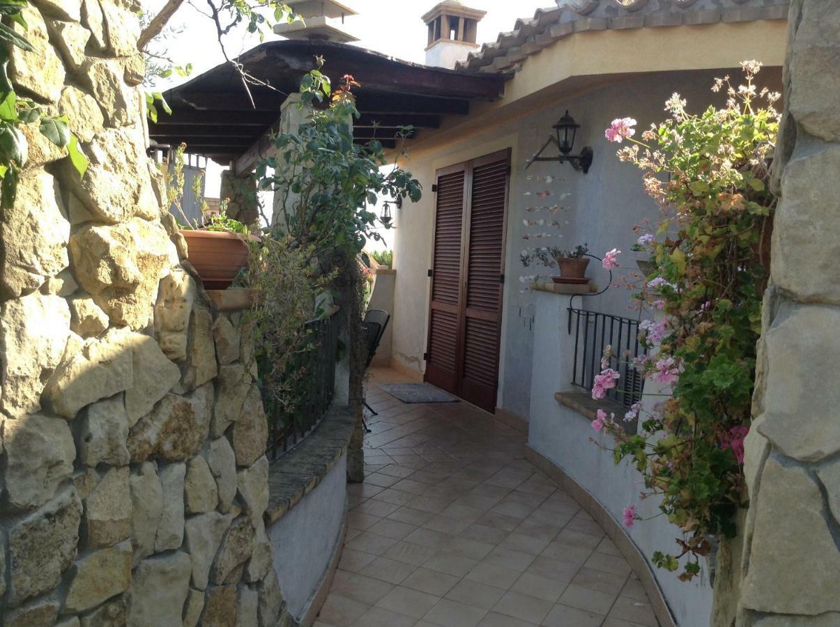 Graziosissima Villa Capitana Exteriör bild
